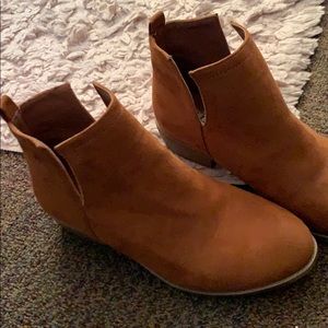 Brown boots